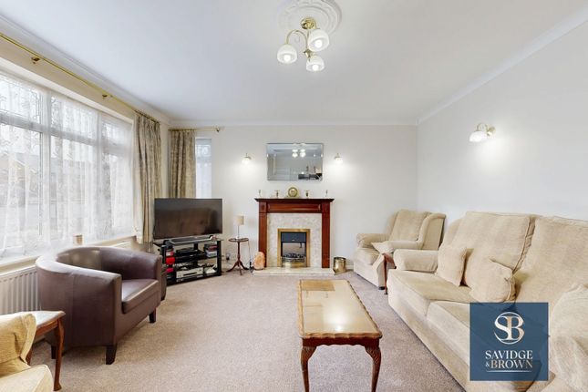 62, Flowery Leys Lane, Alfreton photo 4