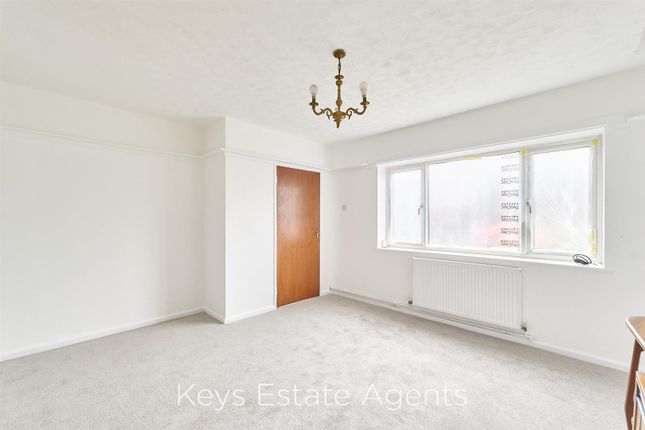 31, Bridgwood Road, Stoke-On-Trent photo 3