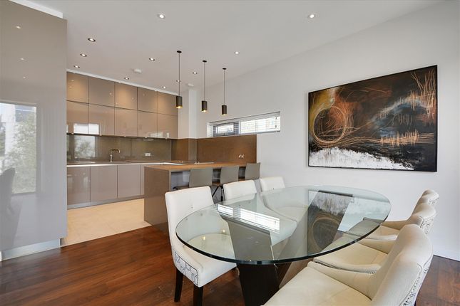 4 Bed Town House For Sale In Gunnersbury Mews Chiswick London W4 Zoopla