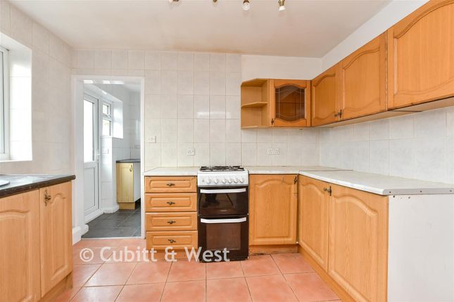 27, Wickham Road, Croydon photo 2