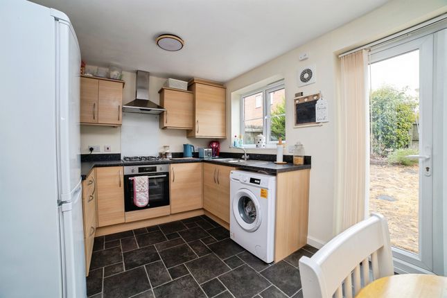 31, Sanderling Way, Mansfield photo 3