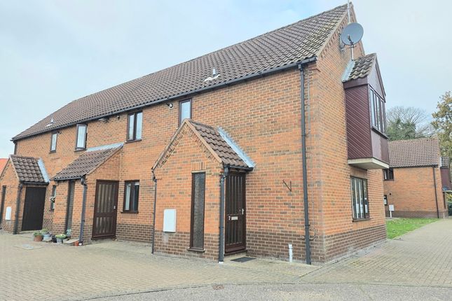 7, Manor Court, Aylsham  photo 2