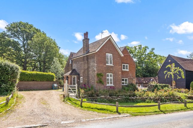 Brook House, Horsham photo 4