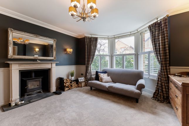 22, Montagu Road, Datchet photo 3