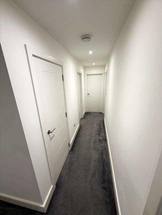Flat 2, Chatsworth Court, Stanmore photo 5