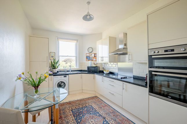 Flat 4, 78, Lower Oldfield Park, Bath photo 3