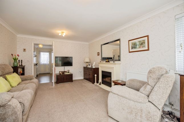 14, Horseshoe Close, St. Austell photo 3