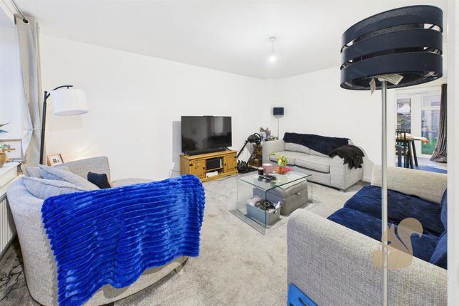 14, Flint Way, Sudbury photo 4
