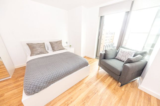 605 The Tower, 19 Plaza Boulevard, Liverpool photo 5