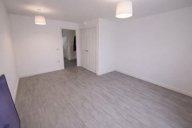 21, Roman Road, Corby photo 4