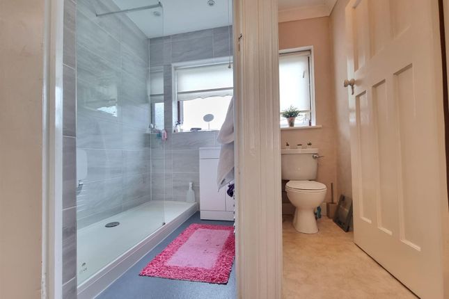 End terrace house for sale in Thornhill Gardens, Barking