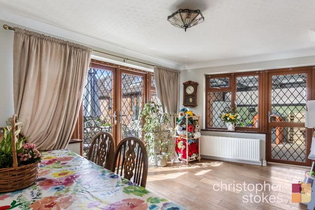 45 Palmers Way, Cheshunt, Hertfordshire photo 4