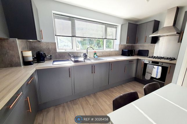 Goldstone Lane, Hove photo 3