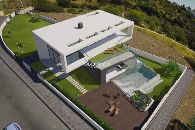 Villa for sale in Lagos, Portugal