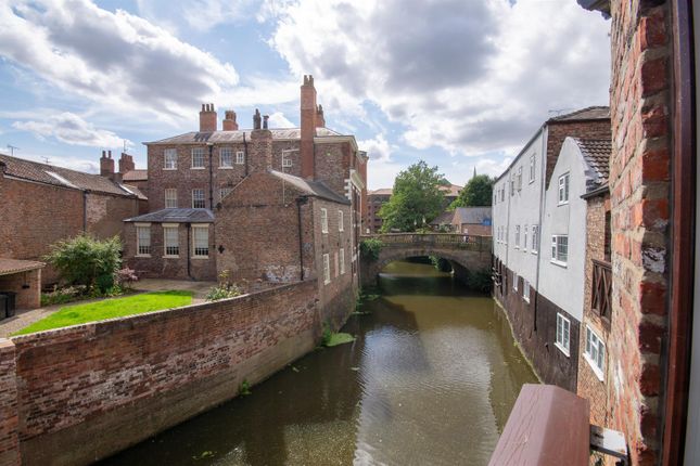 Thumbnail Flat to rent in Franklins Yard, Fossgate, York