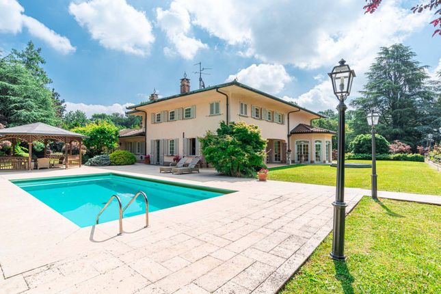 Thumbnail Villa for sale in Via Della Maiella, Arcore, Lombardia