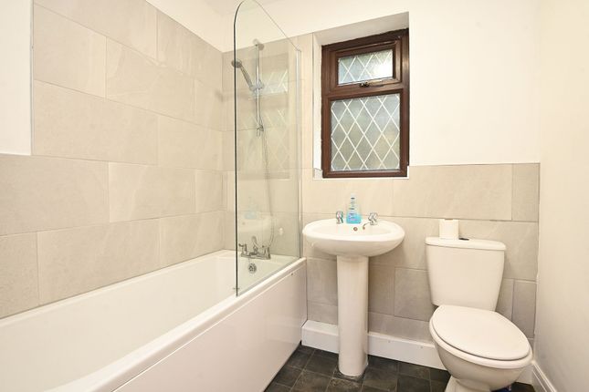 49d Knaresborough Road, Harrogate photo 4