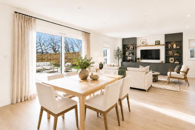 The Pearl, Plot 6, Green Park, Chillington photo 2