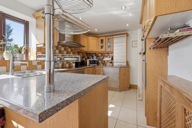 39, Parkstone Drive, Southend-on-Sea photo 2