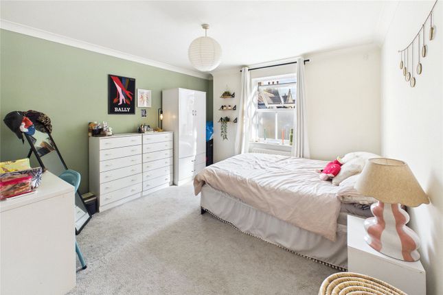 51, Belvedere Place, London photo 4