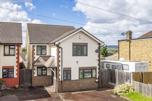 Detached house to rent in Lunsford Lane, Larkfield, Aylesford
