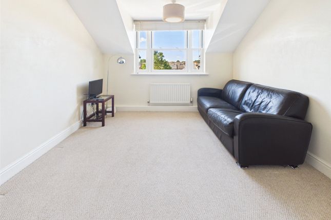 15, Rowntree Road, TWICKENHAM photo 2