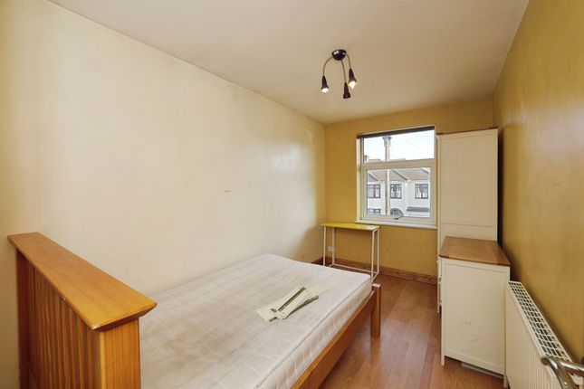 13, Ferndale Road, Bristol photo 4