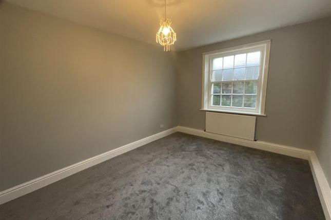 Flat to rent in Filey Road, Scarborough