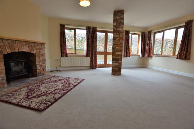 Detached house to rent in Walgrave Road, Hannington, Northampton