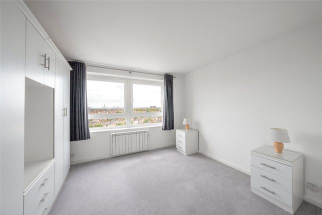 11B, Stuart Tower, London photo 3