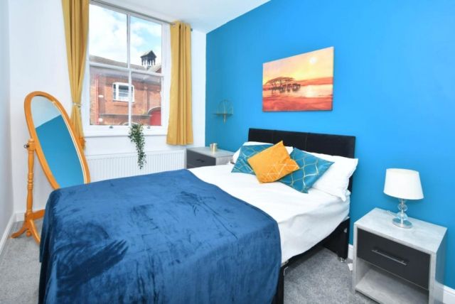Thumbnail Room to rent in Room 2, 8 Westport Road, Stock -On-Trent