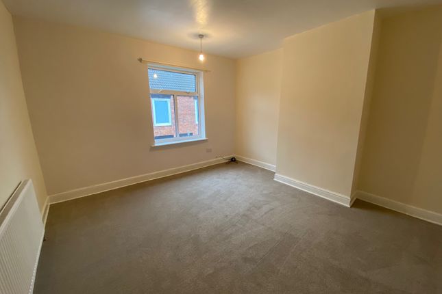 39, Chesterfield photo 5