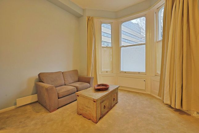 Flat 3, 2, Sinclair Road, London photo 3