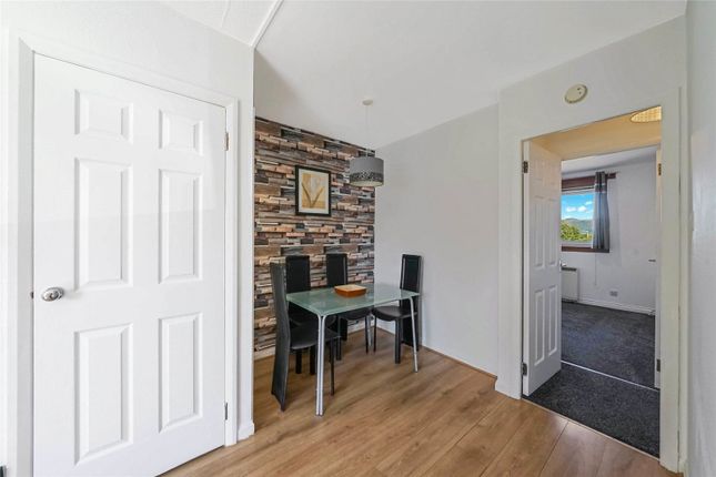 61, Lamberton Avenue, Stirlingshire photo 4