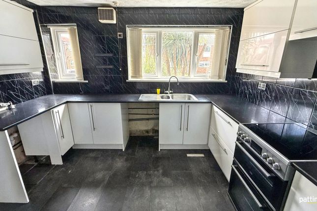 23, Wealleans Close, Ashington photo 4
