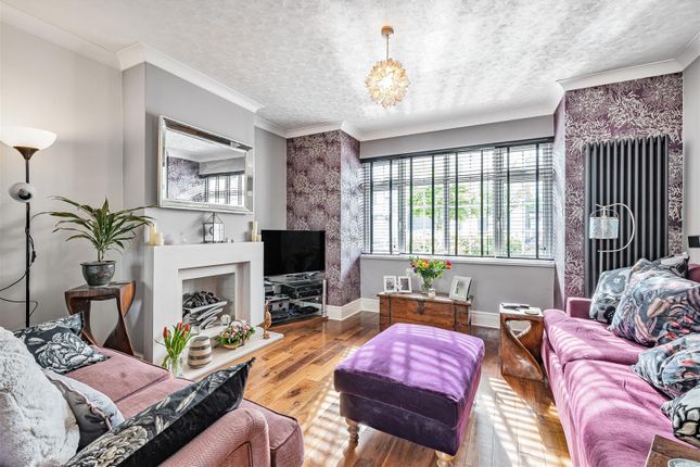 Semi-detached house for sale in Kingsley Avenue, Sutton