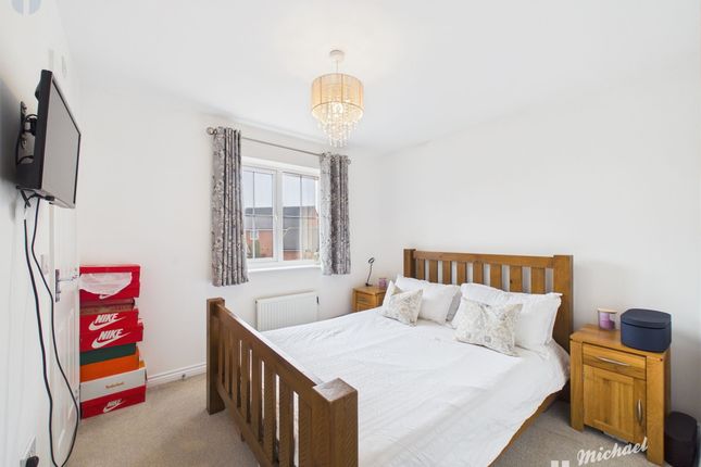 3 Mirabelle Close, Aylesbury photo 5