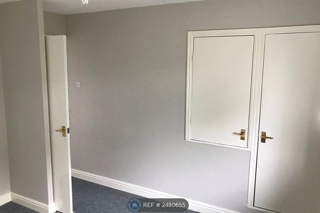 Rear Double, Wardrobe (Rhs) &amp; Immersion Cupboards