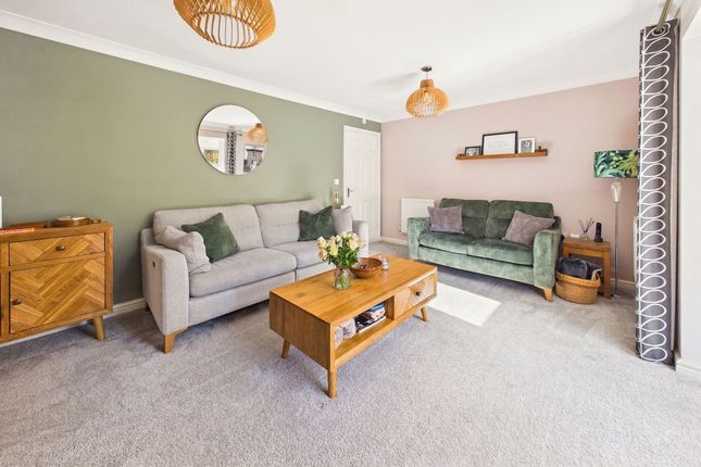 2 Petunia Court, Wymondham photo 3