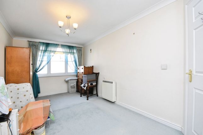 Flat 26, Ormond House,, Roche Close, Essex photo 4