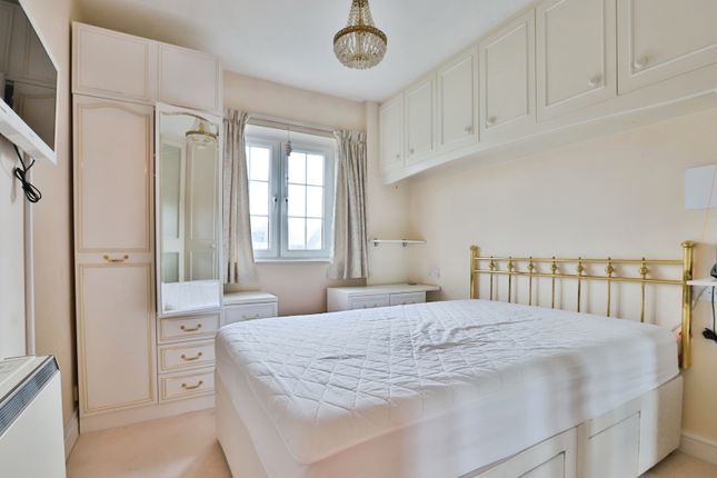 Flat 27, Pegasus Court, 58, Lansdowne Road, Dorset photo 4