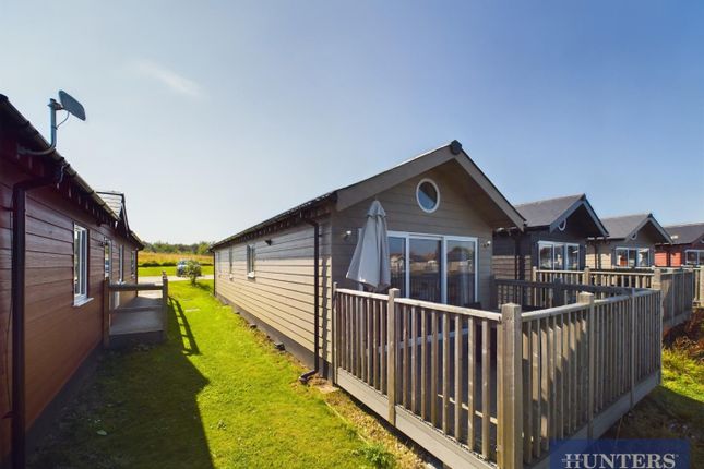 Thumbnail Lodge for sale in Moor Road, Hunmanby Gap, Filey