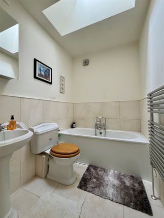 Flat for sale in Raby Place, Bathwick, Bath
