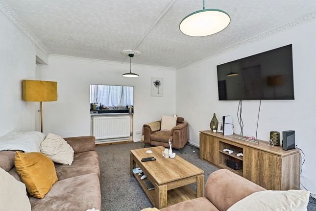 8, Cavendish Gardens, WALSALL photo 2