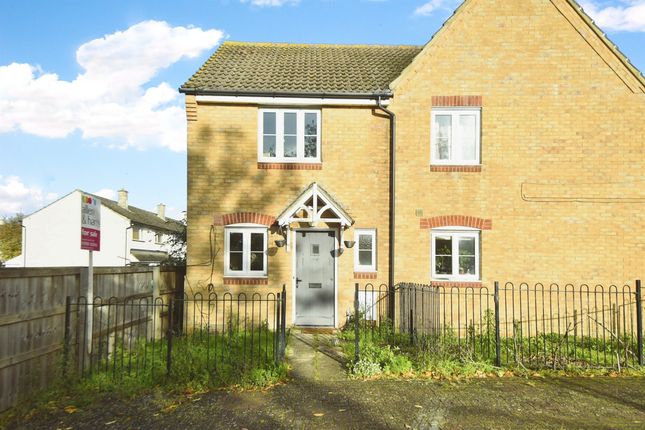 Semi-detached house for sale in Horsham Road, Swindon