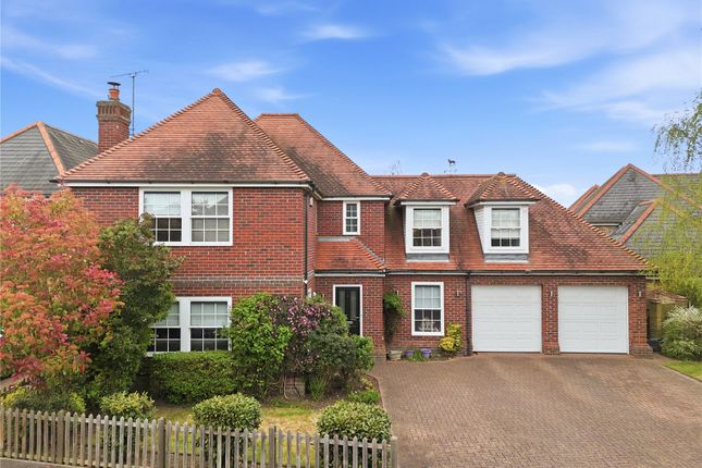 5-bed house on 19, Drywoods, Chelmsford, £750,000
