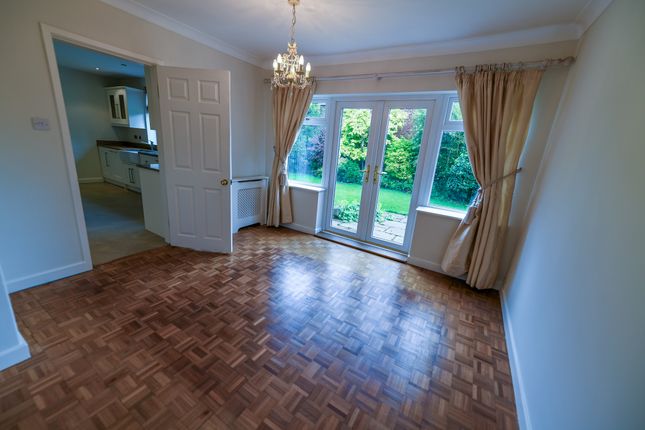 7, Apsley Grove, Altrincham photo 4