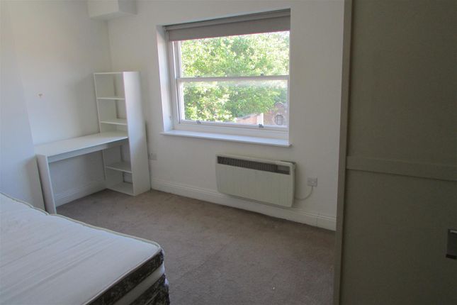 Apartment 4, 26, Albion Street, Hull photo 4