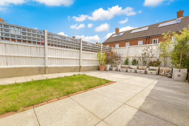 5, Edenbridge Road, Slough photo 2