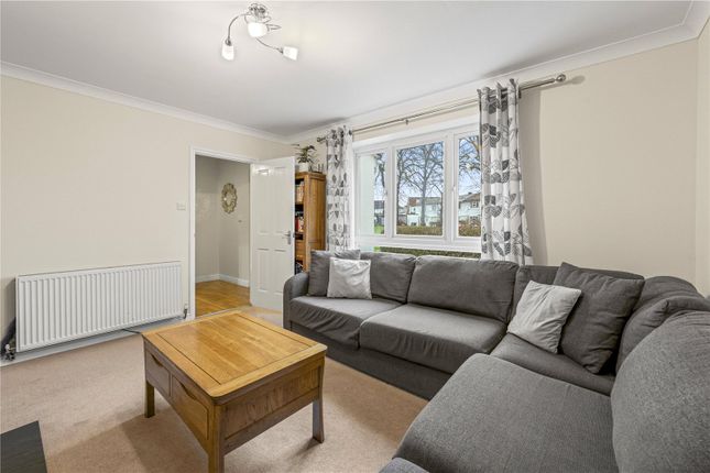 7, Lime Crescent, Sunbury photo 4